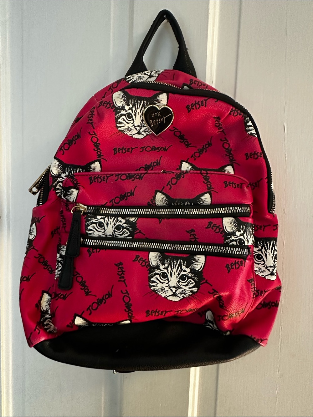 Betsey Johnson Hot Pink Kitten Cat Face Mini Backpack with Black Accents Be Mine - Picture 2 of 8
